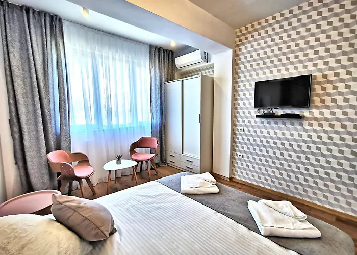 Hotel Guest Denicija